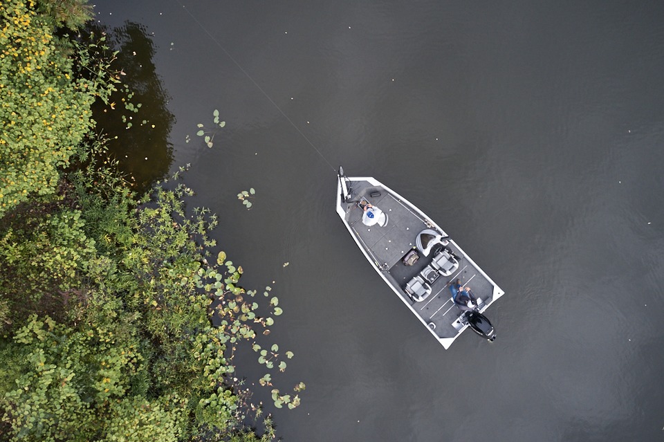 Best ways to stalk bass in shallow water