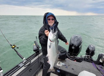 Lake Erie waves are no problem for former guide and tournament angler, Daryll MacNeil